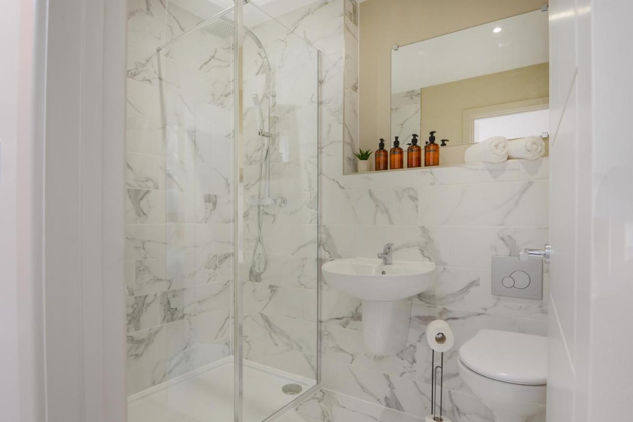 Apartment Three - Free Private Car Park - Sleeps 6 - 3 Shower Rooms - By Ocean City Retreats Plymouth Zewnętrze zdjęcie