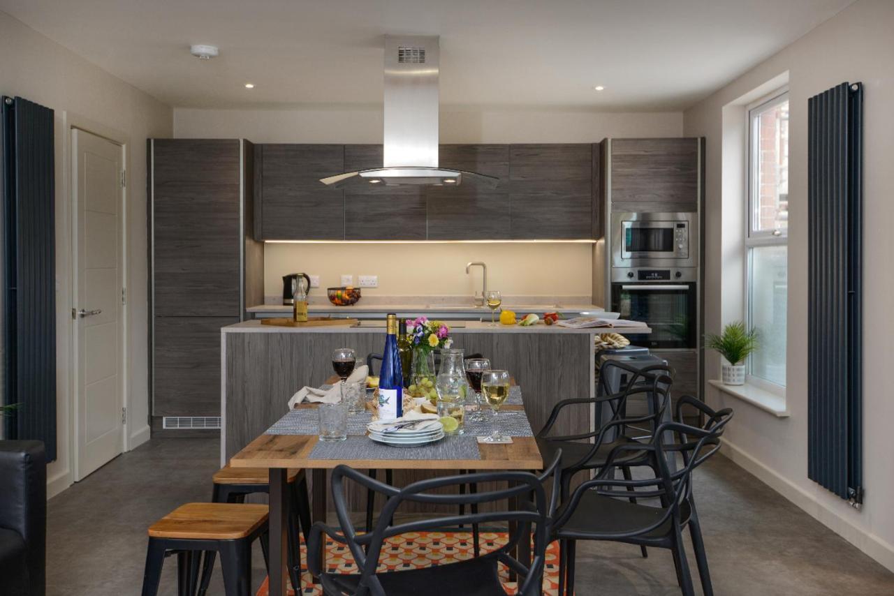 Apartment Three - Free Private Car Park - Sleeps 6 - 3 Shower Rooms - By Ocean City Retreats Plymouth Zewnętrze zdjęcie