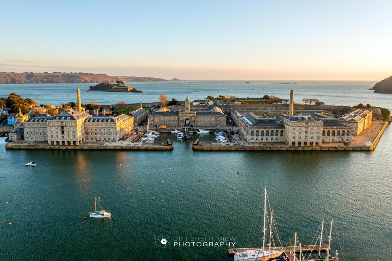 Apartment Three - Free Private Car Park - Sleeps 6 - 3 Shower Rooms - By Ocean City Retreats Plymouth Zewnętrze zdjęcie