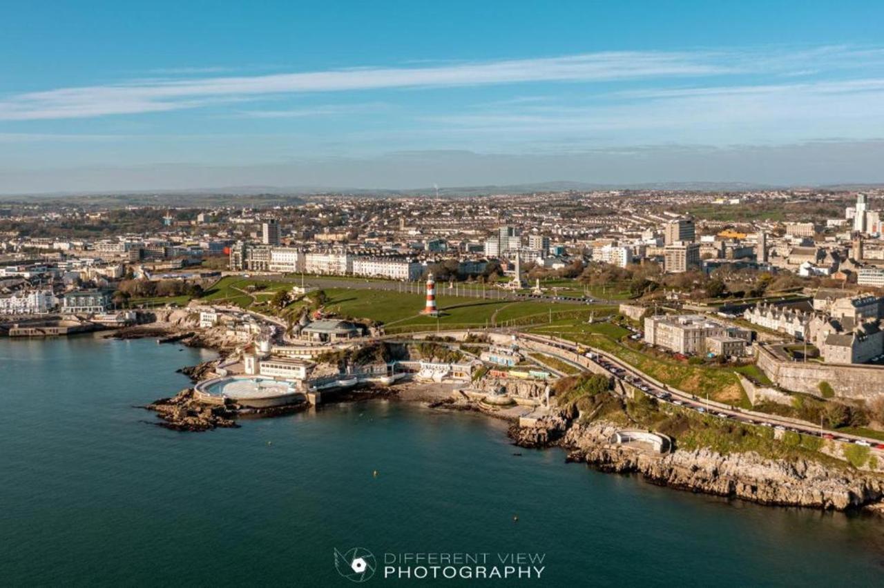 Apartment Three - Free Private Car Park - Sleeps 6 - 3 Shower Rooms - By Ocean City Retreats Plymouth Zewnętrze zdjęcie