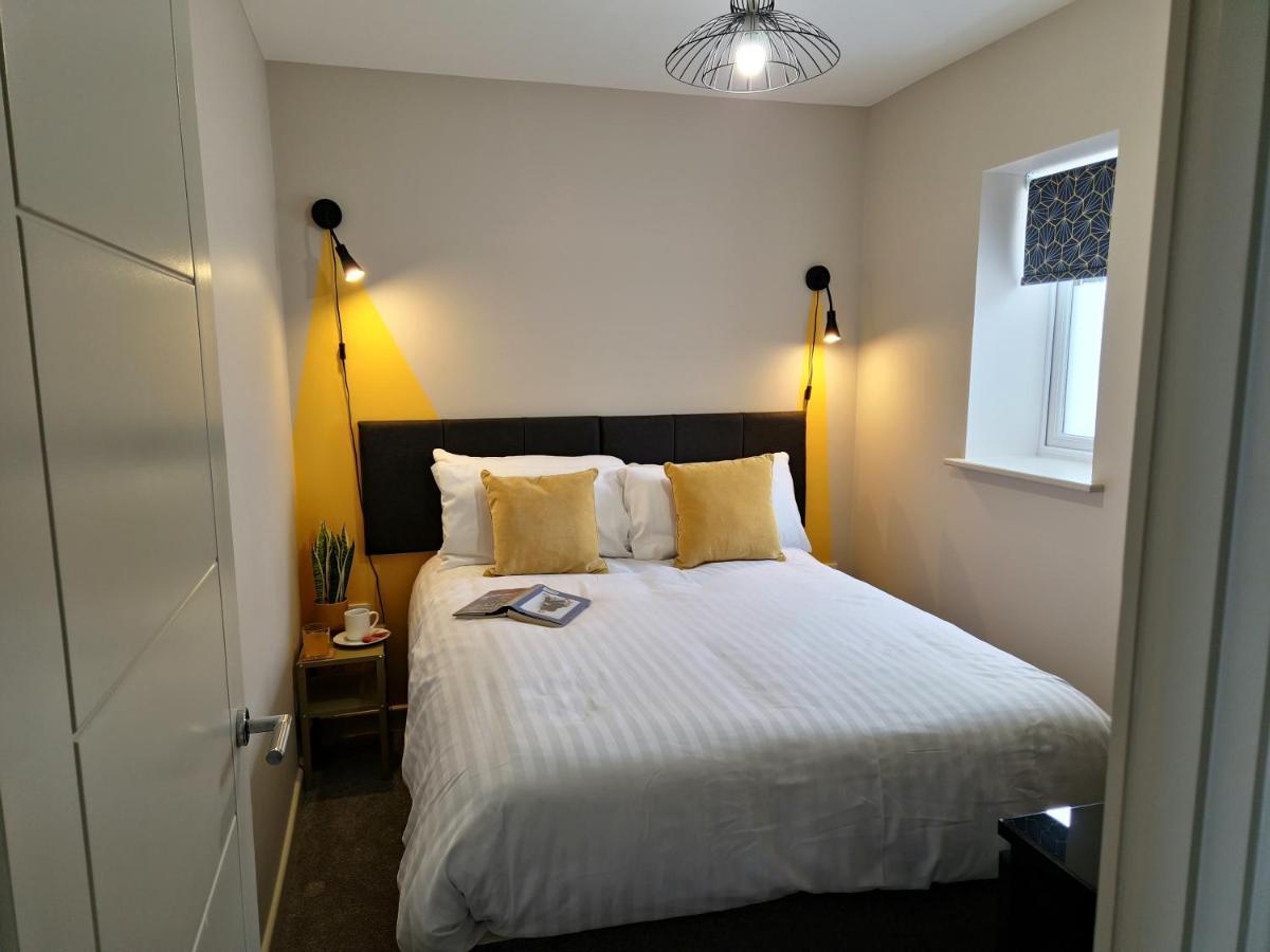 Apartment Three - Free Private Car Park - Sleeps 6 - 3 Shower Rooms - By Ocean City Retreats Plymouth Zewnętrze zdjęcie
